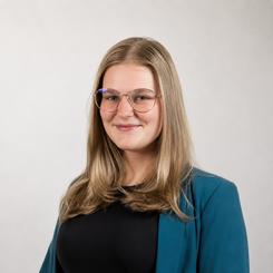  Katharina Uphues